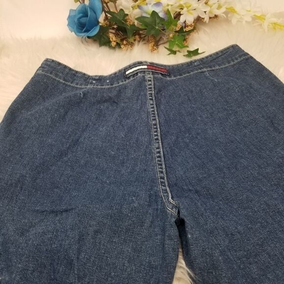 Tommy Hilfiger Cropped Jeans. Size 7 - Picture 6 of 14